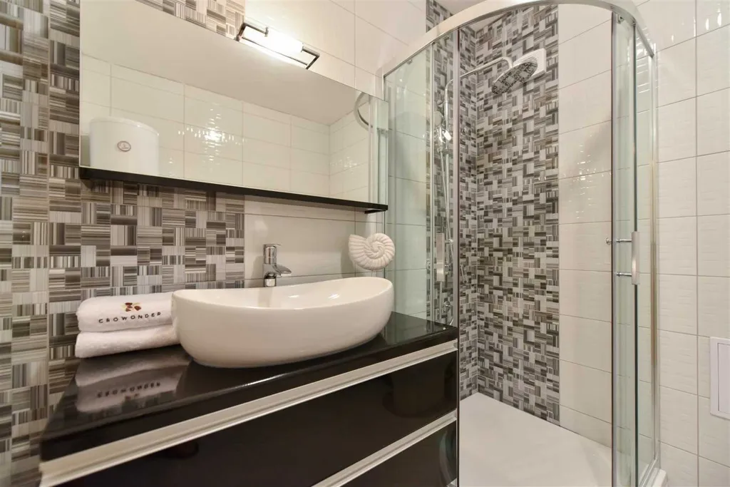 Sea-View 3-Bedroom Apartment with Balcony in Vir
