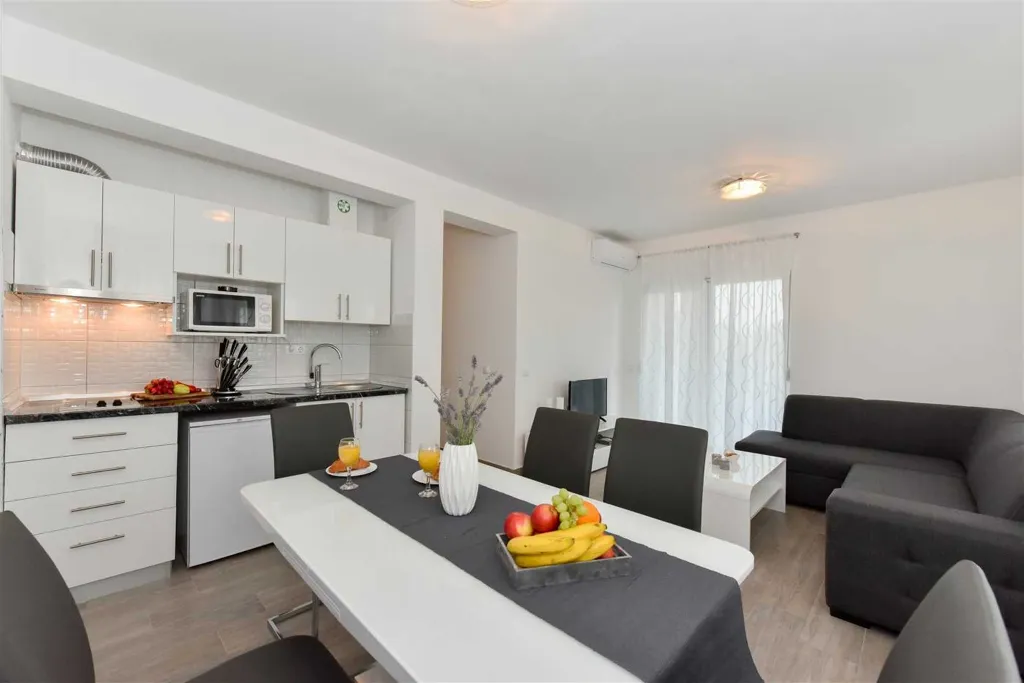 Sea-View 3-Bedroom Apartment with Balcony in Vir