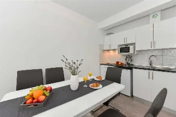 Sea-View 3-Bedroom Apartment with Balcony in Vir