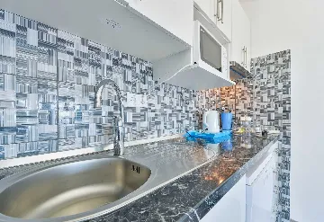 Vir Sea-View Apartment for Up to 6 Guests