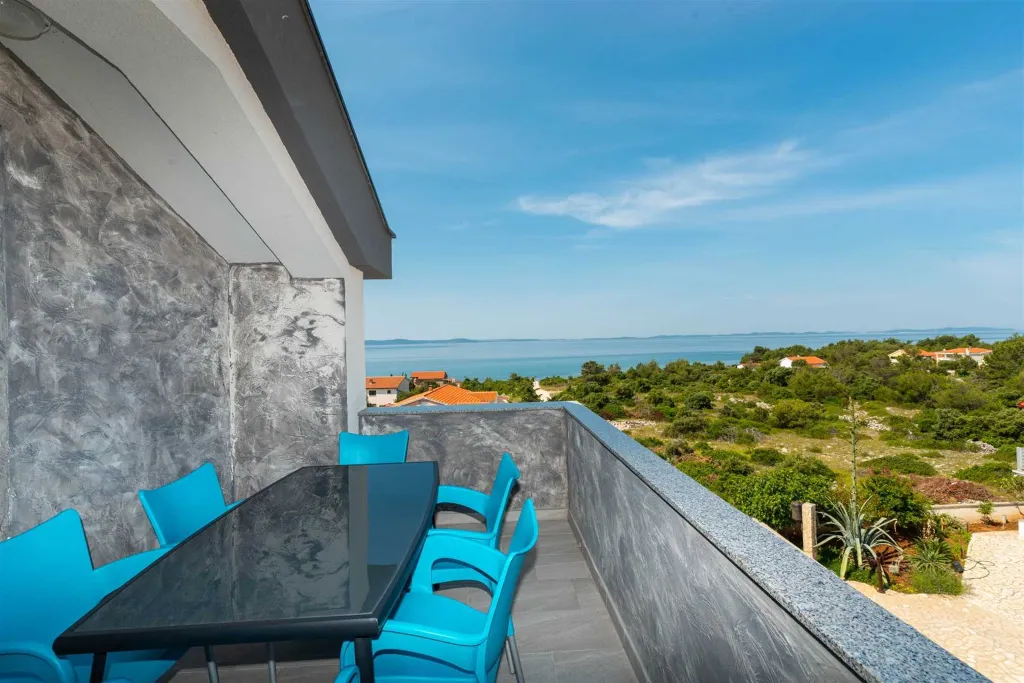 Vir Sea-View Apartment for Up to 6 Guests