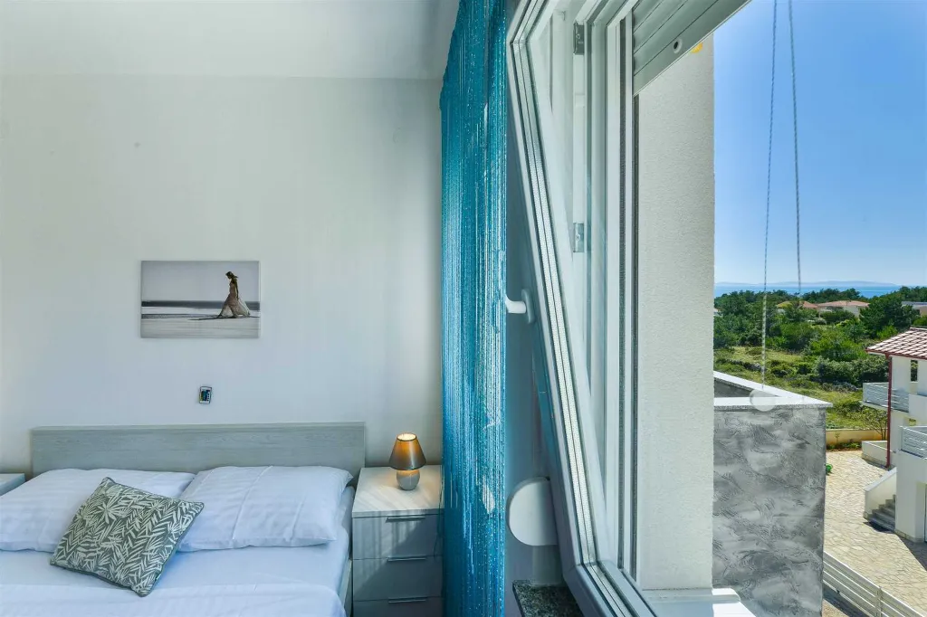 Vir Sea-View Apartment for Up to 6 Guests