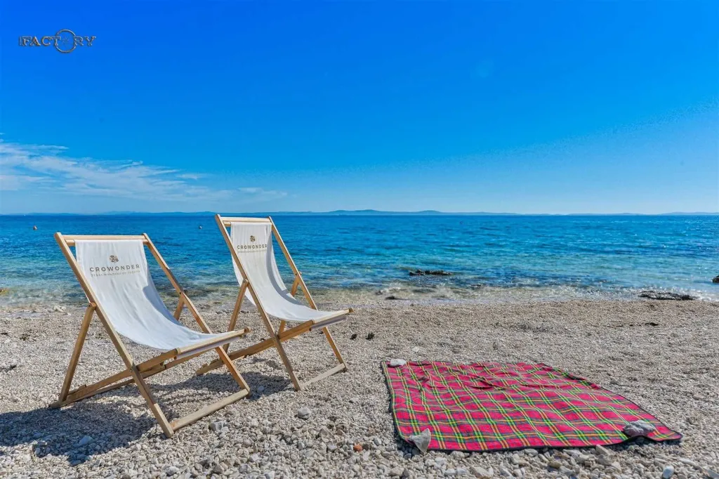 Vir Sea-View Apartment for Up to 6 Guests