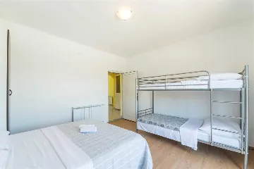 Bibinje 3-Bedroom Apartment with Swimming Pool