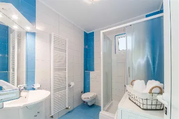 Bibinje 3-Bedroom Apartment with Swimming Pool