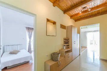 Bibinje 4-Bedroom Apartment with Shared Swimming Pool