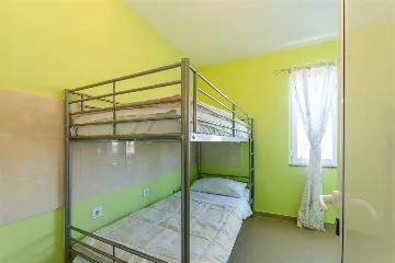 Bibinje 4-Bedroom Apartment with Shared Swimming Pool