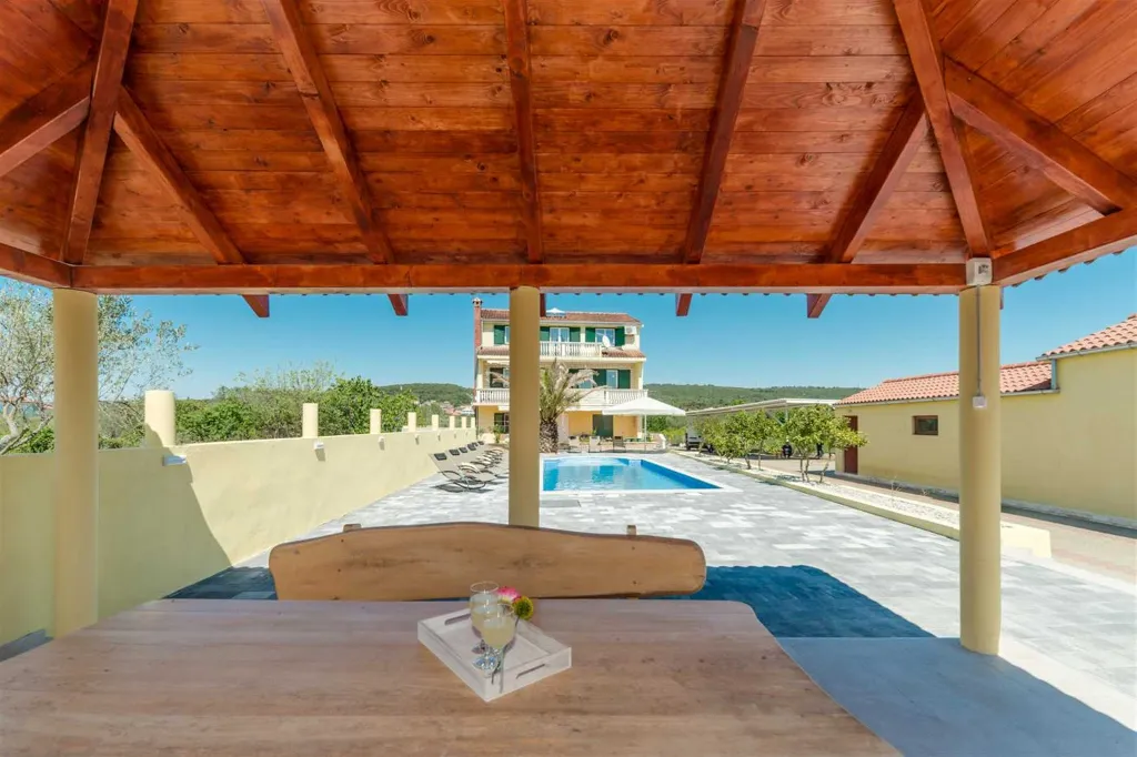 Apartment with Swimming Pool in Bibinje for 4 Guests