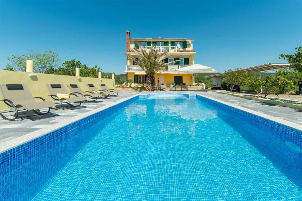 Apartment with Swimming Pool in Bibinje for 4 Guests