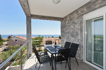 Vir Apartment for Up to 8 Guests with Sea View