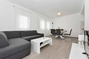 Vir Apartment for Up to 8 Guests with Sea View