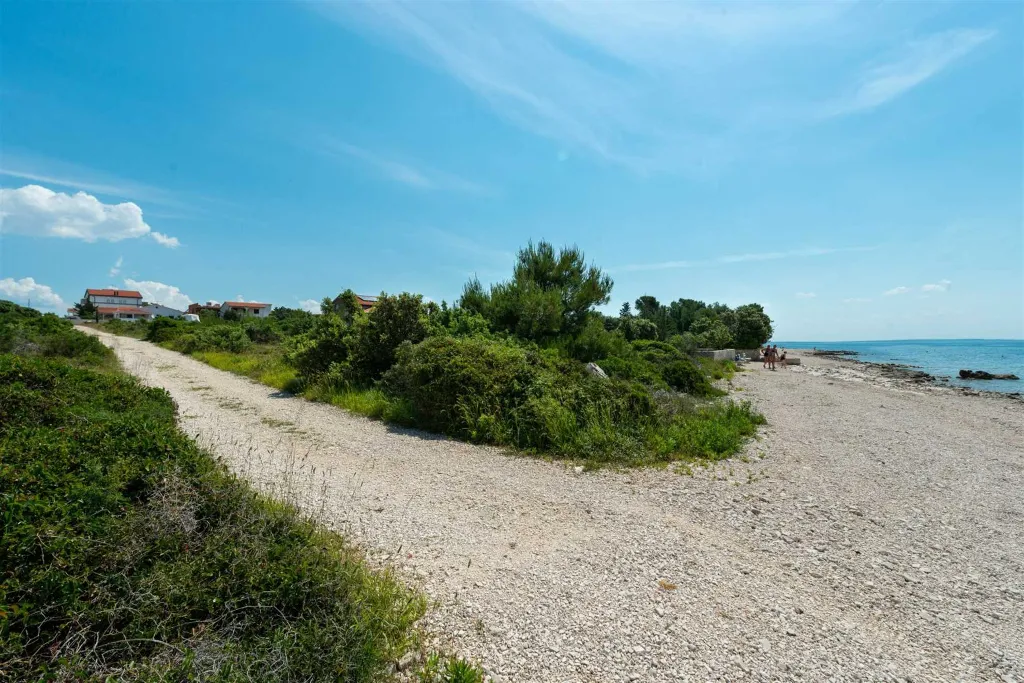 Apartment with Sea-View Balcony in Vir for 6