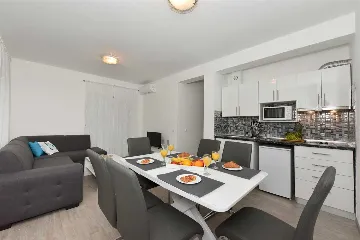 Apartment with Sea-View Balcony in Vir for 6