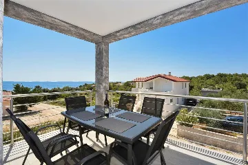 Apartment with Sea-View Balcony in Vir for 6