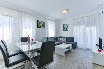 2-Bedroom Apartment with Sea-View Balcony in Vir