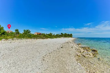 2-Bedroom Apartment with Sea-View Balcony in Vir