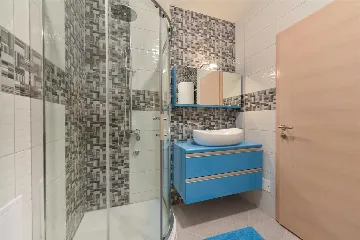 2-Bedroom Apartment with Sea-View Balcony in Vir