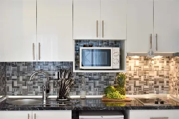 2-Bedroom Apartment with Sea-View Balcony in Vir