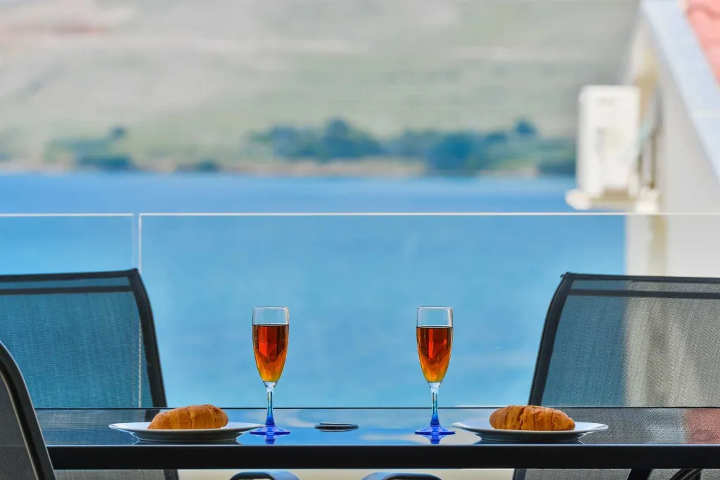 2-Bedroom Apartment with Terrace in Pag