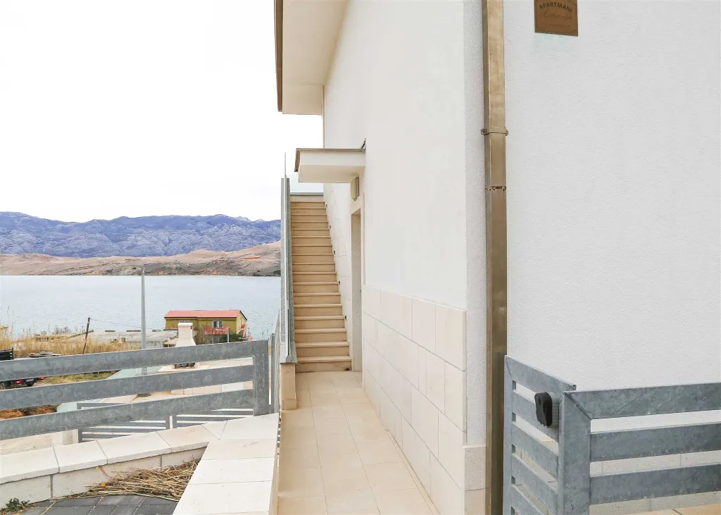 Apartment in Pag with Sea and Mountain Views