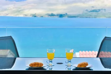 Apartment in Pag with Sea and Mountain Views