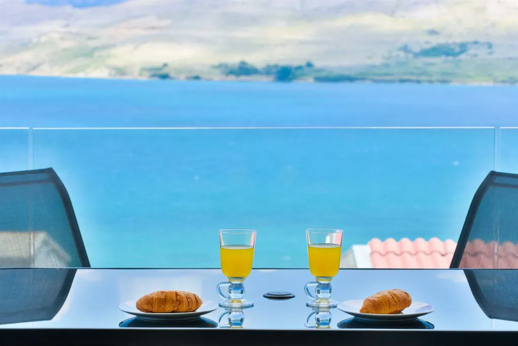 Apartment in Pag with Sea and Mountain Views
