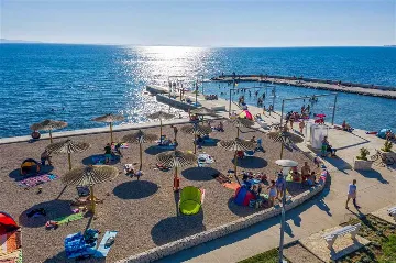 Coastal Calm Apartment with Pool Privlaka