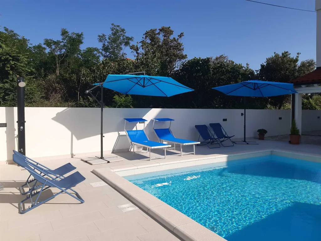 Coastal Calm Apartment with Pool Privlaka