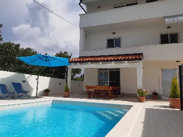 Coastal Calm Apartment with Pool Privlaka