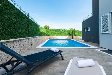Modern Wellness Villa with Pool in Zadar