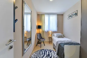 Modern Wellness Villa with Pool in Zadar