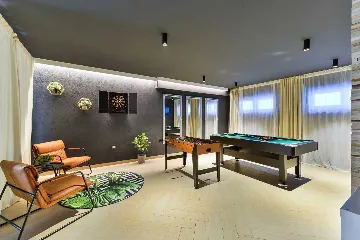 Modern Wellness Villa with Pool in Zadar