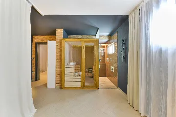 Modern Wellness Villa with Pool in Zadar