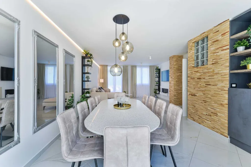 Modern Wellness Villa with Pool in Zadar