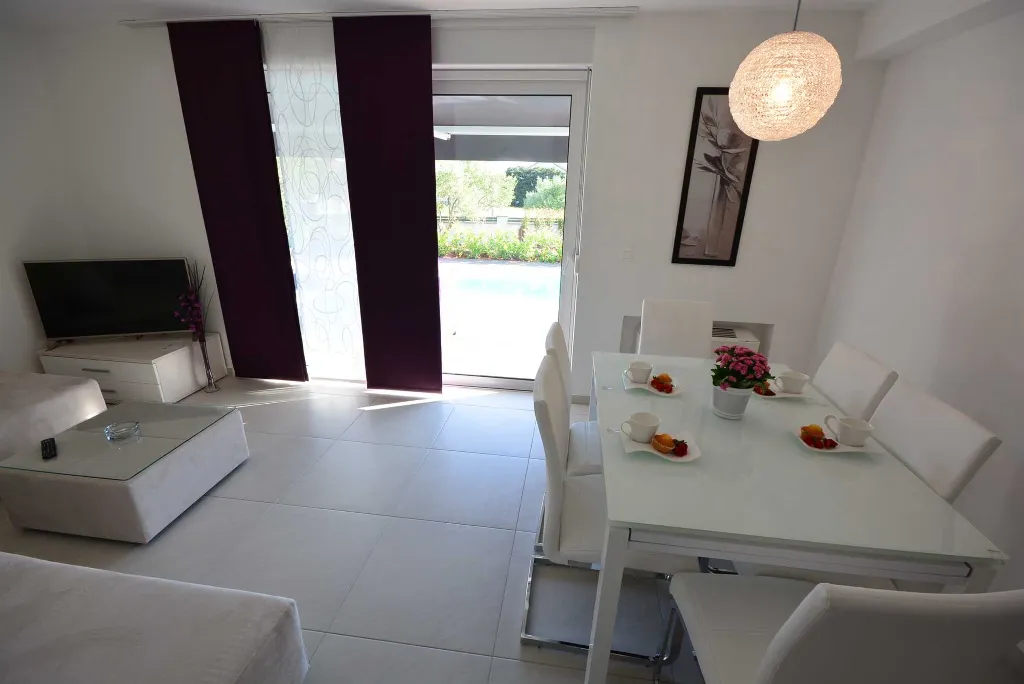 Two-Bedroom Apartment in Turanj with Pool Terrace