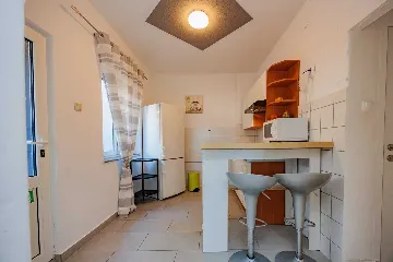 Apartment for 2 with Outdoor Pool in Zadar