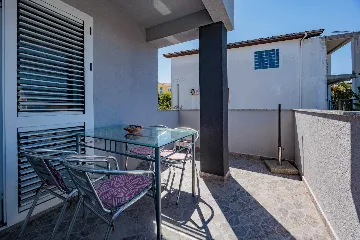 Zadar Apartment in Diklo with Swimming Pool (Up to 4)