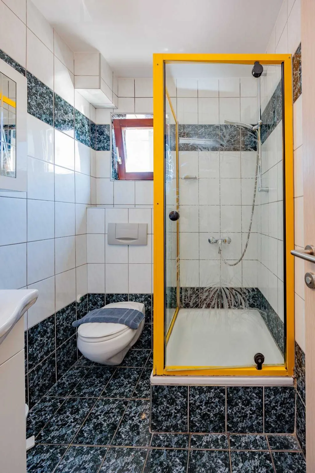 Zadar Apartment in Diklo with Swimming Pool (Up to 4)