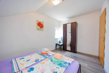 Zadar 3-Bedroom Apartment with Outdoor Pool