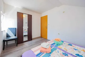 Zadar 3-Bedroom Apartment with Outdoor Pool