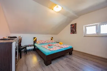 Zadar 3-Bedroom Apartment with Outdoor Pool