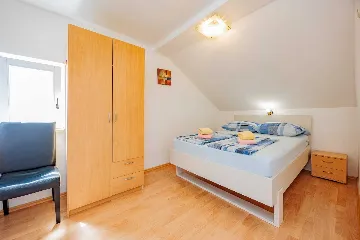 Zadar 3-Bedroom Apartment with Outdoor Pool