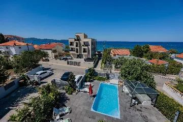 Zadar 3-Bedroom Apartment with Outdoor Pool