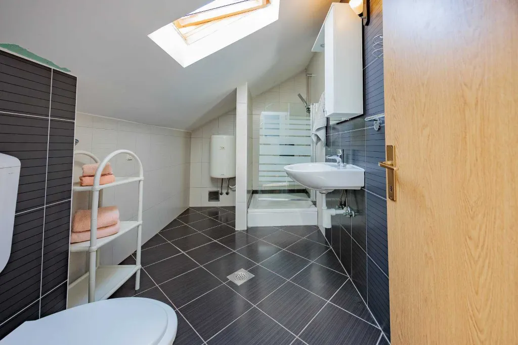 Zadar 3-Bedroom Apartment with Outdoor Pool