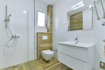 Ground-Floor Apartment in Bibinje for Up to 4