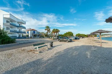 Bibinje 1-Bedroom Apartment for 4 with Sea View