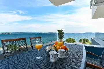 Bibinje 1-Bedroom Apartment for 4 with Sea View