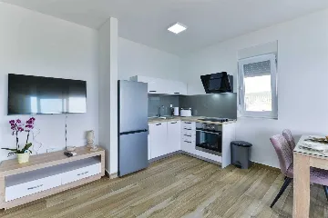 Bibinje 1-Bedroom Apartment for 4 with Sea View