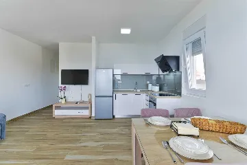 Bibinje 1-Bedroom Apartment for 4 with Sea View