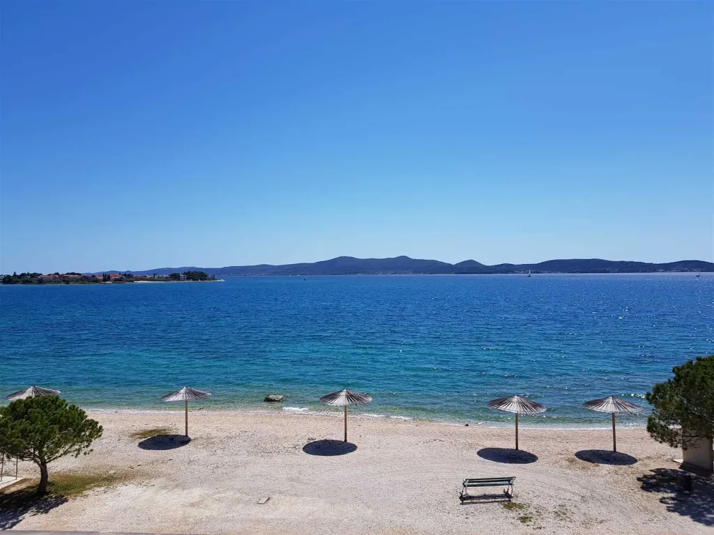 Bibinje 1-Bedroom Apartment for 4 with Sea View